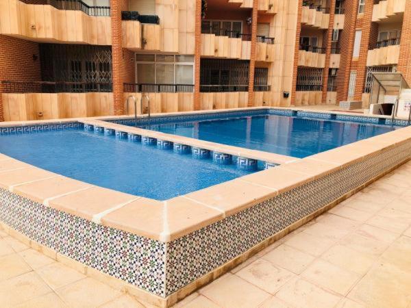 Amazing Sunny Flat With Balcony Pool Two Mins From The Beach Torrevieja Exteriör bild