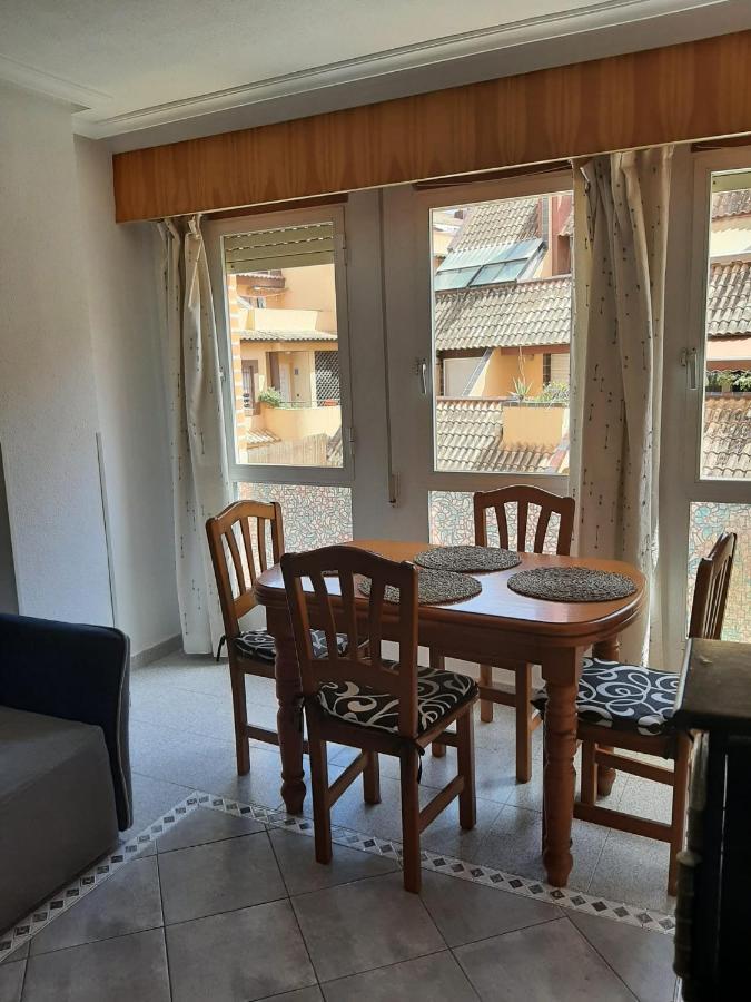 Amazing Sunny Flat With Balcony Pool Two Mins From The Beach Torrevieja Exteriör bild