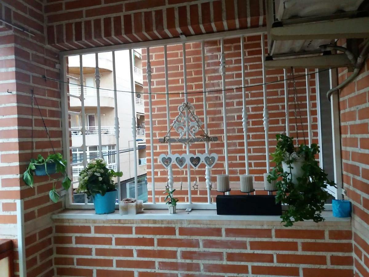 Amazing Sunny Flat With Balcony Pool Two Mins From The Beach Torrevieja Exteriör bild
