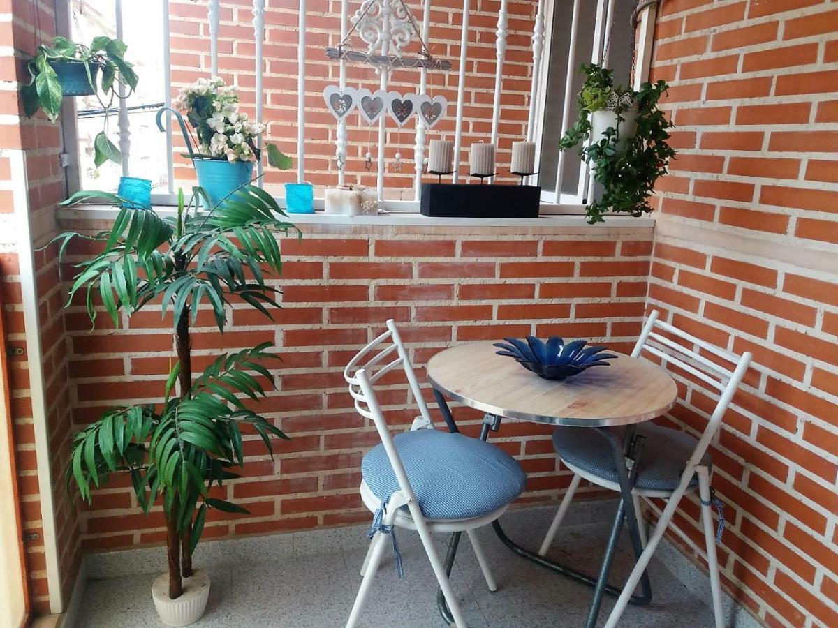 Amazing Sunny Flat With Balcony Pool Two Mins From The Beach Torrevieja Exteriör bild