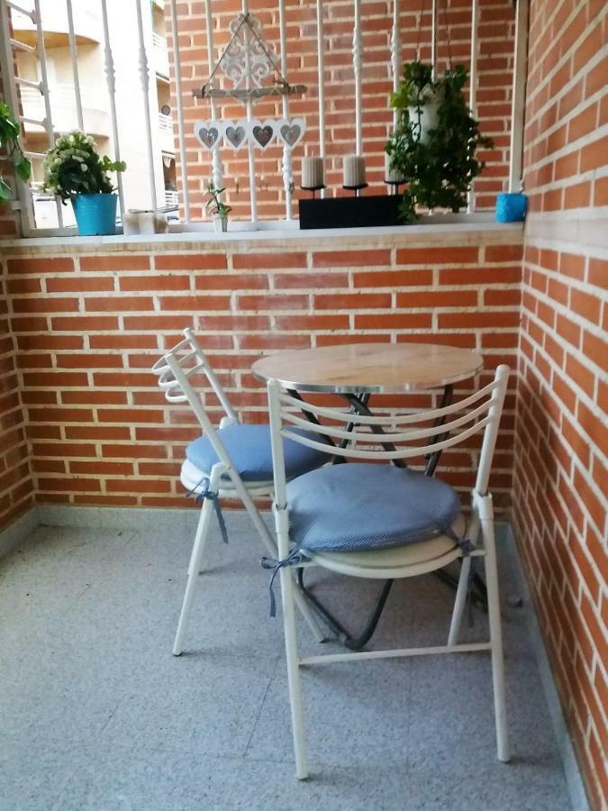 Amazing Sunny Flat With Balcony Pool Two Mins From The Beach Torrevieja Exteriör bild