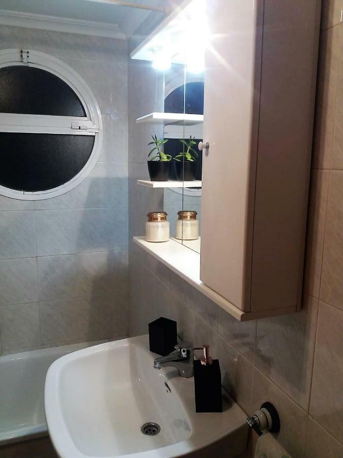 Amazing Sunny Flat With Balcony Pool Two Mins From The Beach Torrevieja Exteriör bild